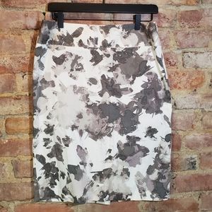 Alfani pencil skirt gray white pattern 8